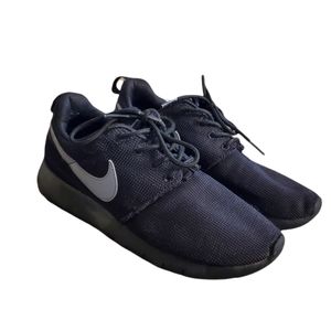 Nike 5Y Roshe Run